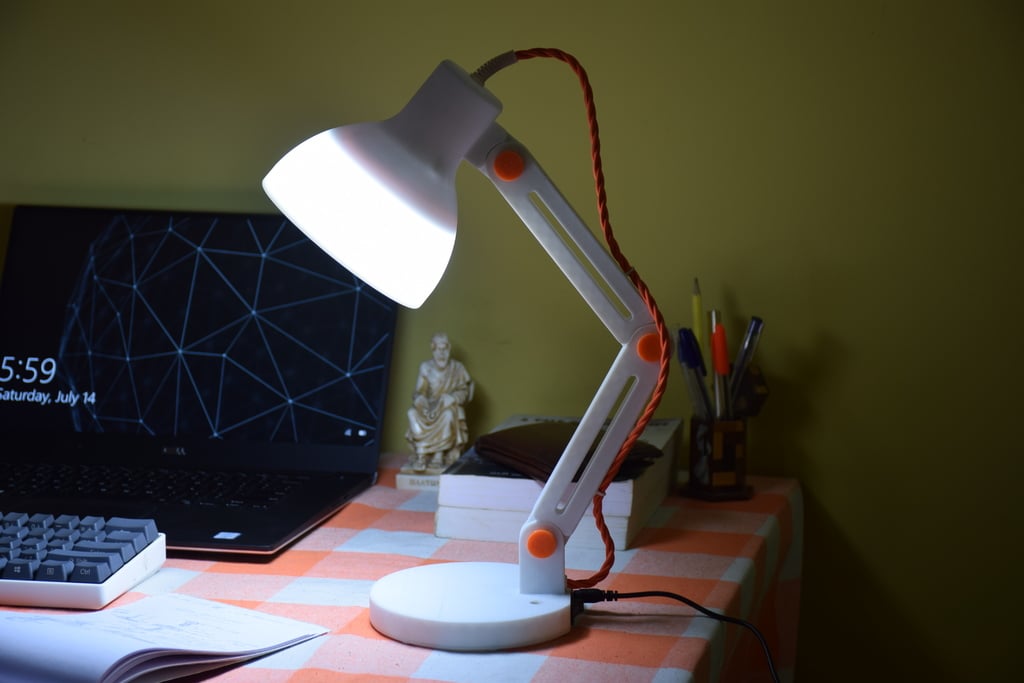Simple Desk Lamp