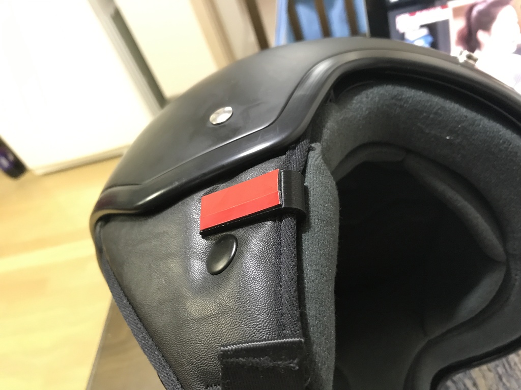 Bluetooth receiver clip for helmet