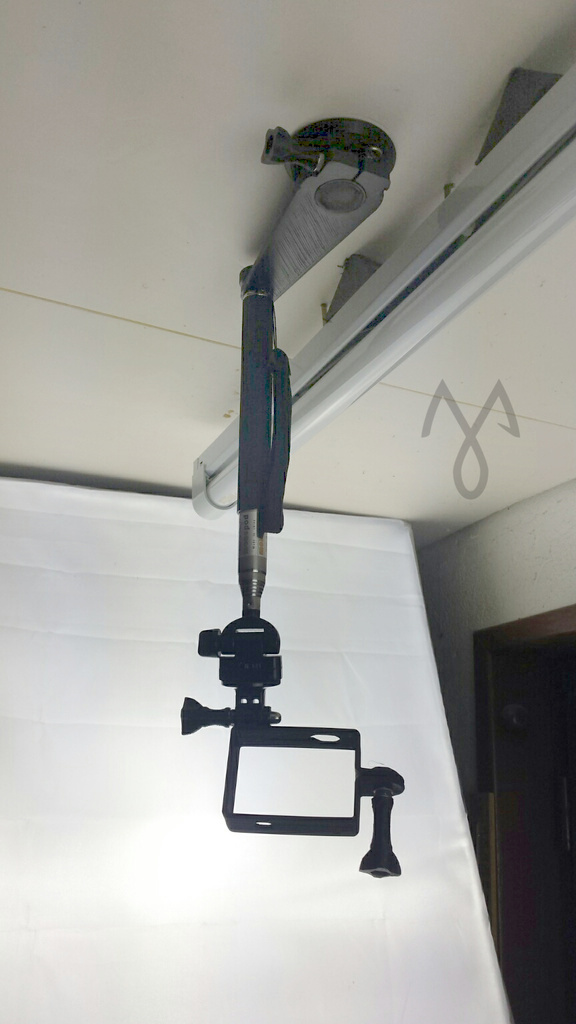 Adjustable Overpod for close up filming.