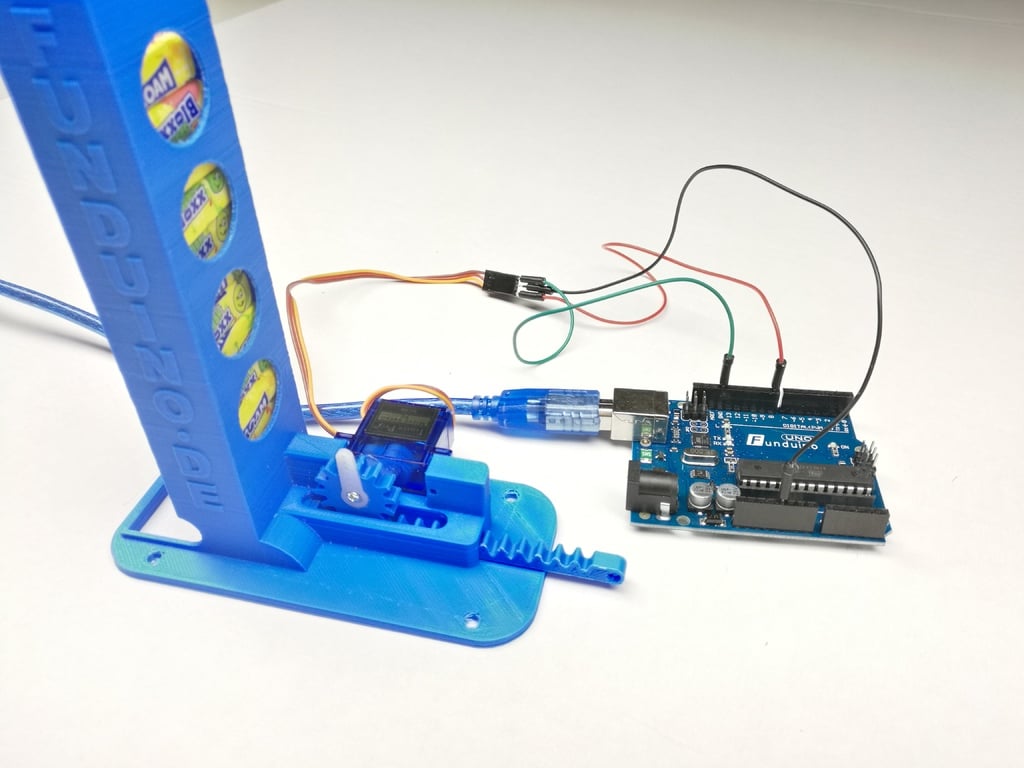 Automatic Maoam candy dispenser with servo - Arduino controlled