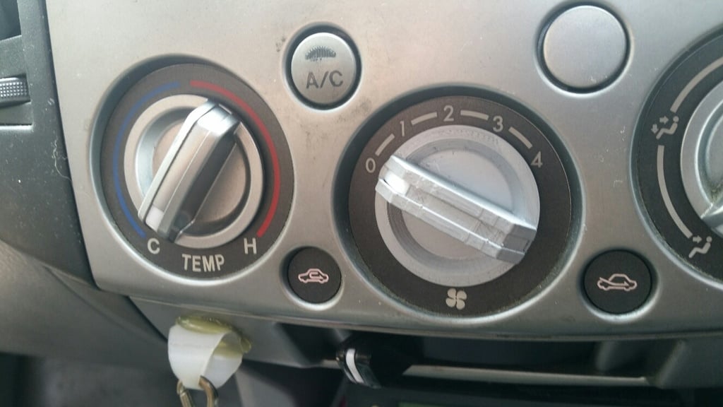 Ford Ranger 2010 or BT50 2010 fan control knob