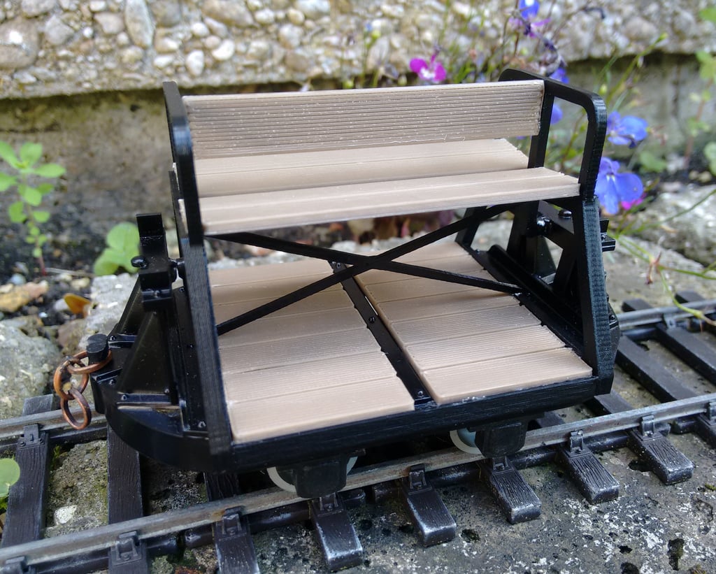Open coach body for narrow gauge tipper wagon chassis