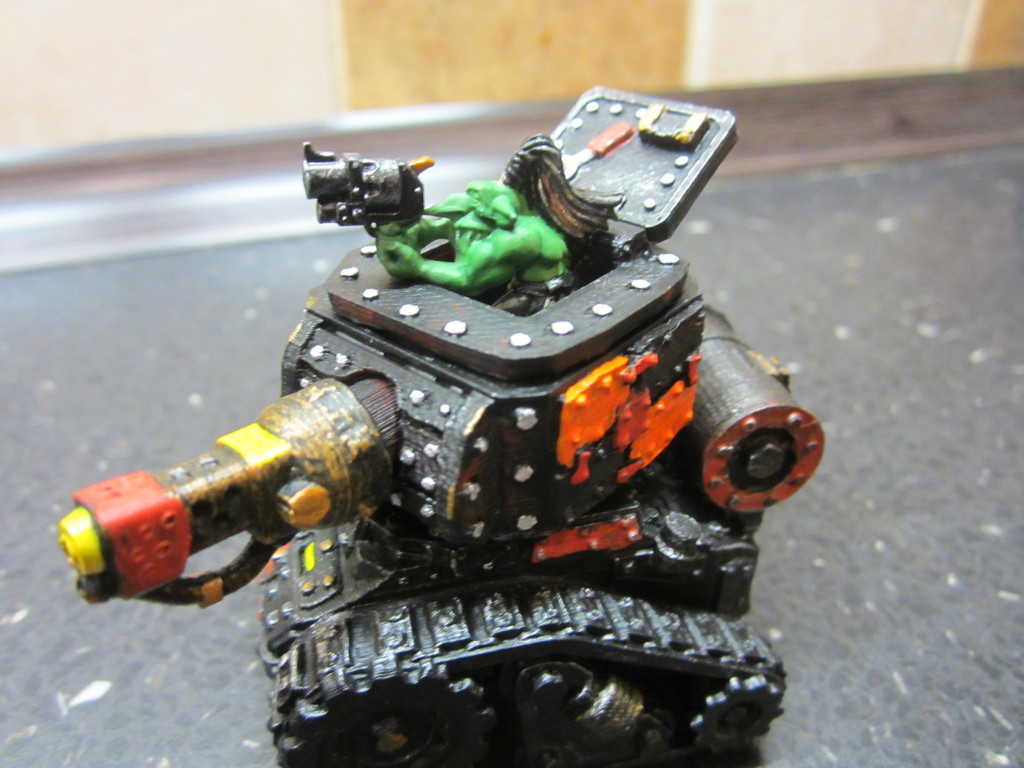Grot tank - turret upgrade - opening hatches