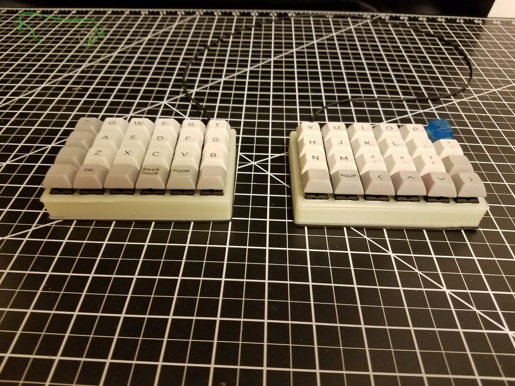 Deeper Let's Split Keyboard Plate & Case