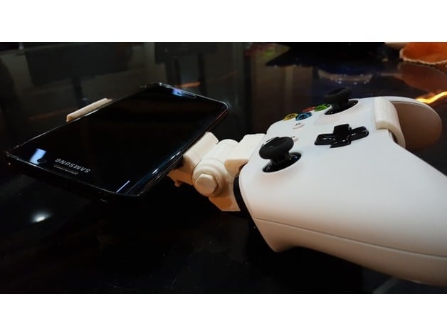 XBOX One bluetooth controller game clip/mount