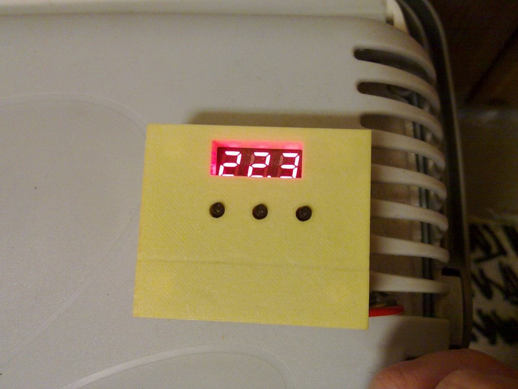 Case for W1209 temperature controller