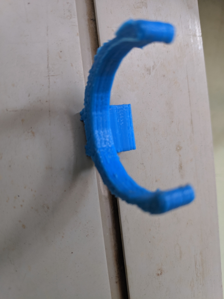 Kitchen cabinet molding clip 
