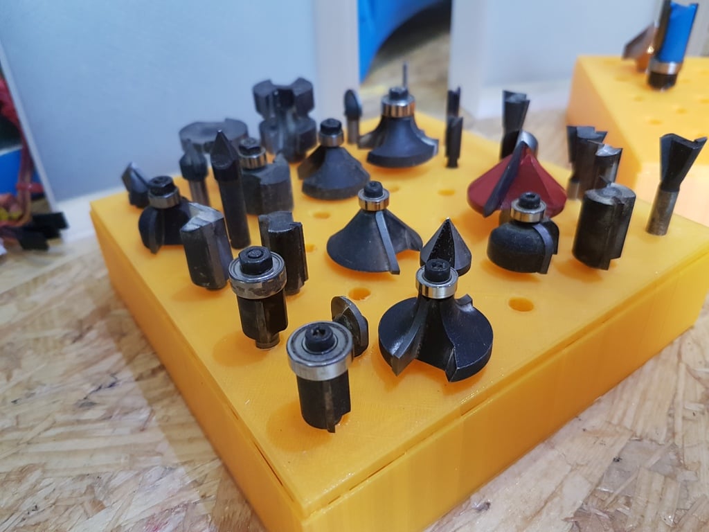 Router bits storage box 6, 8 mm and 1/4"