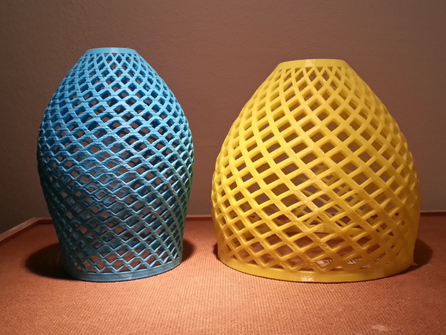 Shapeshifter lampshade (***redesigned for no support printing)