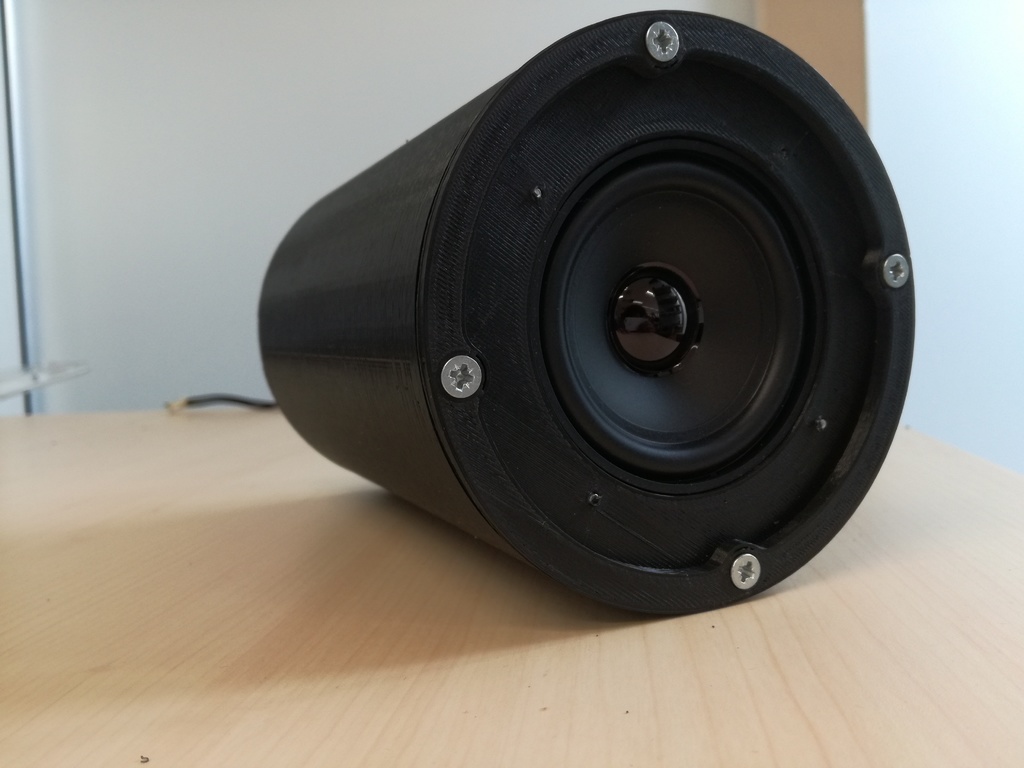 Sealed cylinder speaker enclosure for Visaton FR 8JS driver