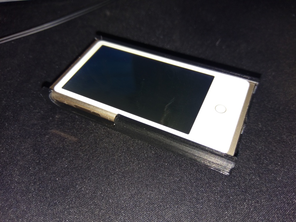 iPod Nano 7G Case with Clip (/w Zip Ties)