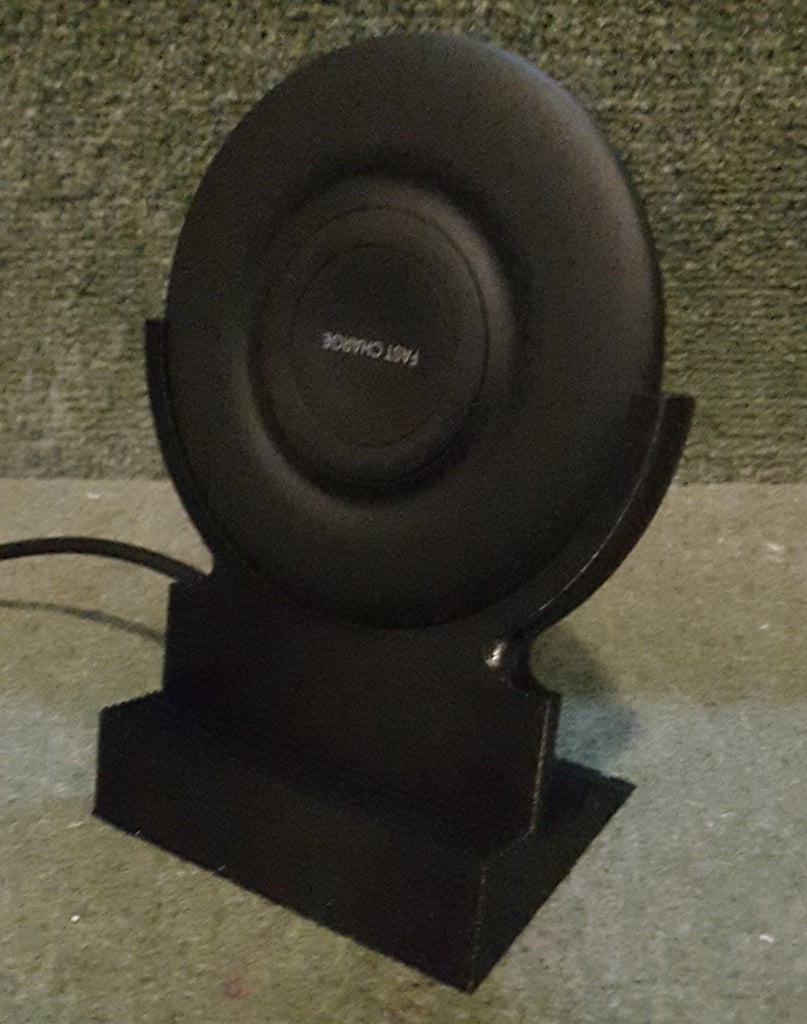 QI wireless stand (Samsung EP-P3100) for phone