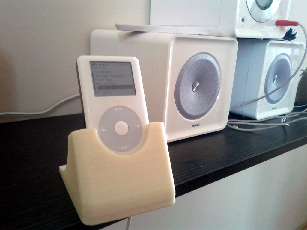 iPod Classic Desktop Stand