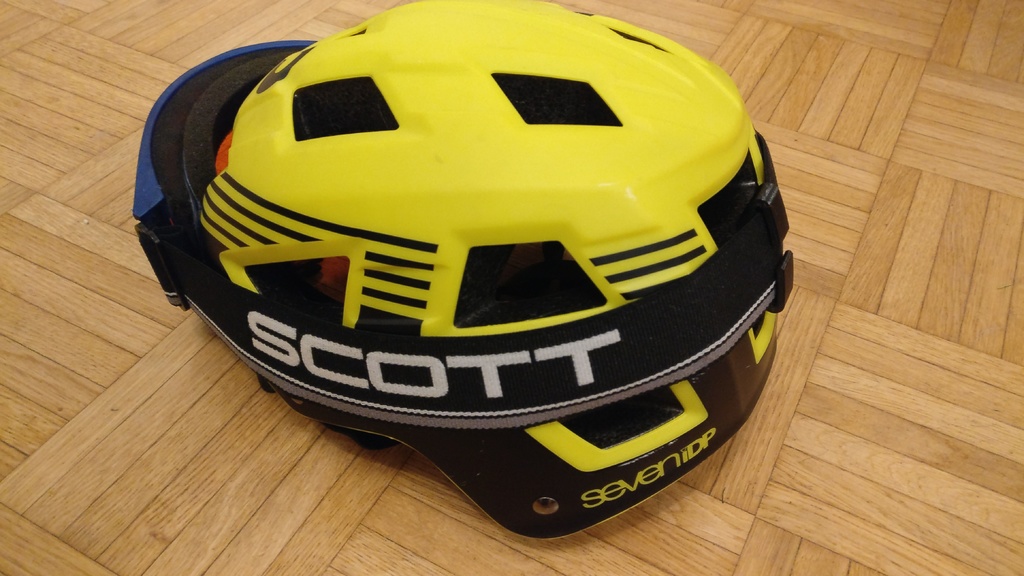 Ski Goggles Clip for 7iDP M5 Bike Helmet