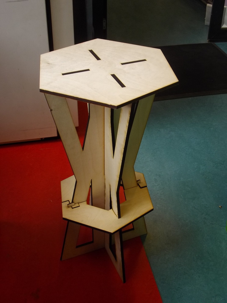 Assembly stool