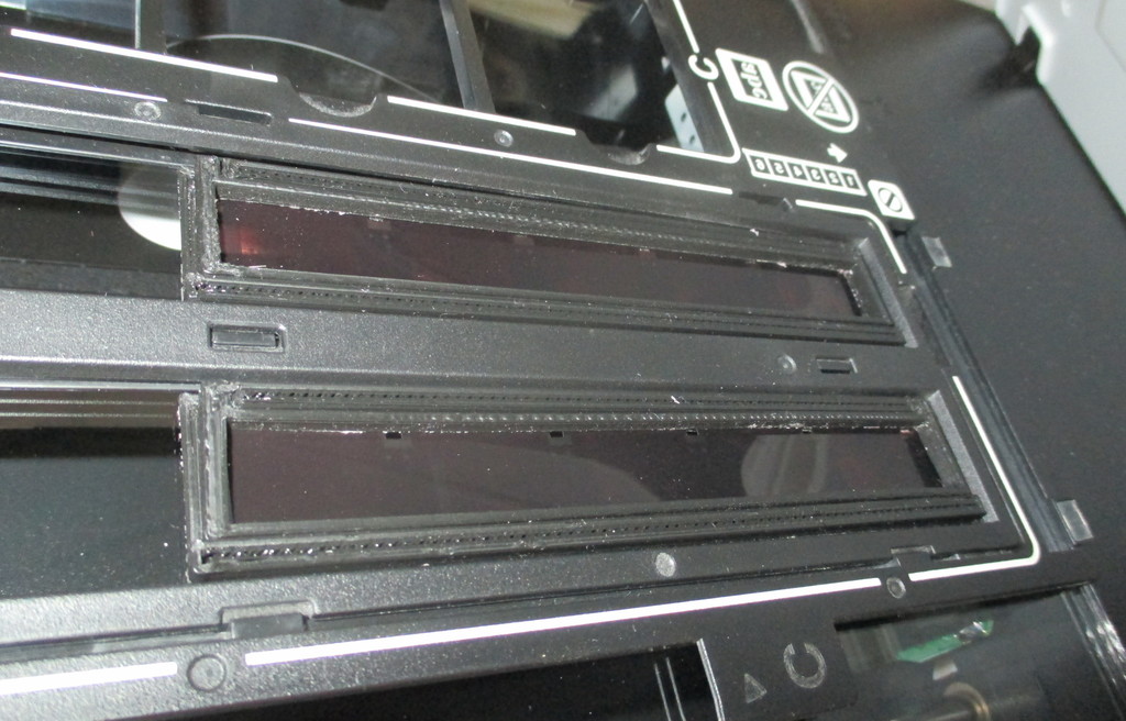 110 type film strip holder for flatbed scanner 