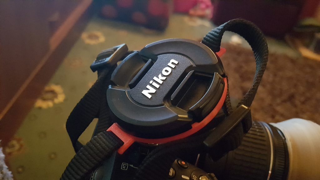 Nikon 18- 55mm lens cap holder