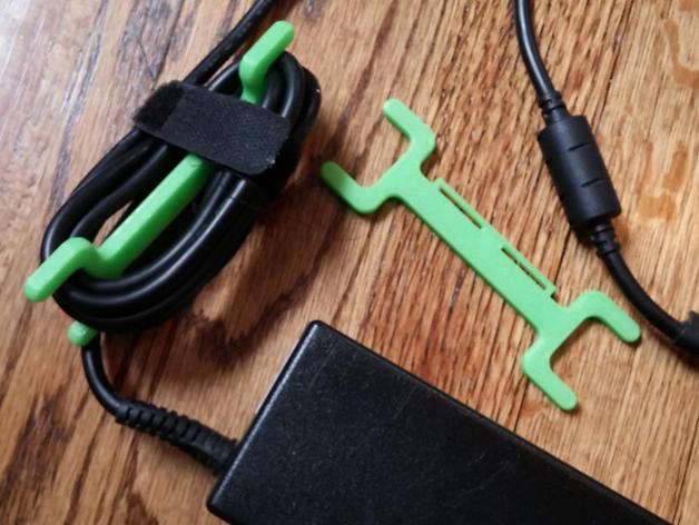 Simple wire wrap for laptop power cords