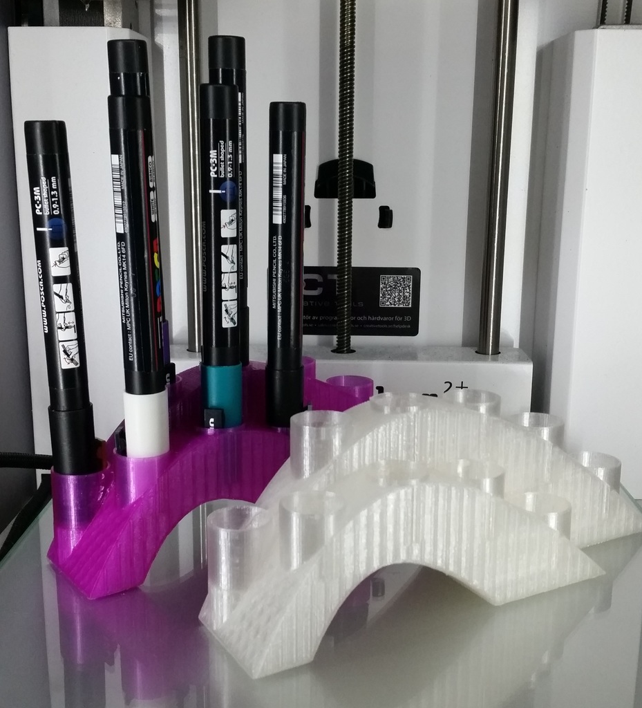 Wave Pen stand