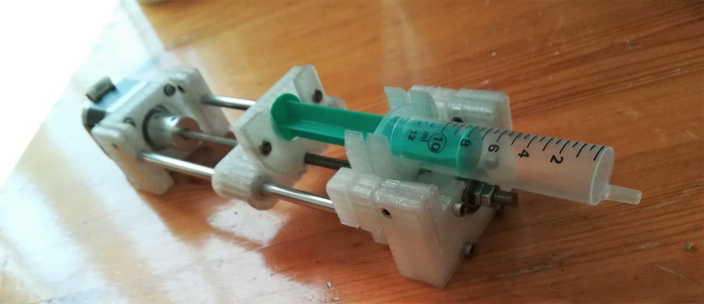 Open Source Syringe Pump with screw holes