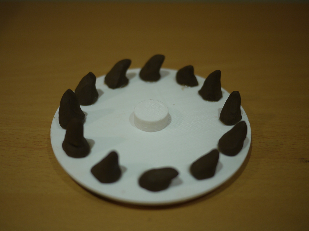 3D Printable Playing Disks for BOXOI (A 3D Zoetrope DIY Kit)