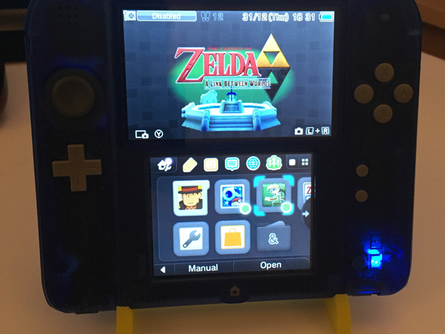 2DS Stand Triforce