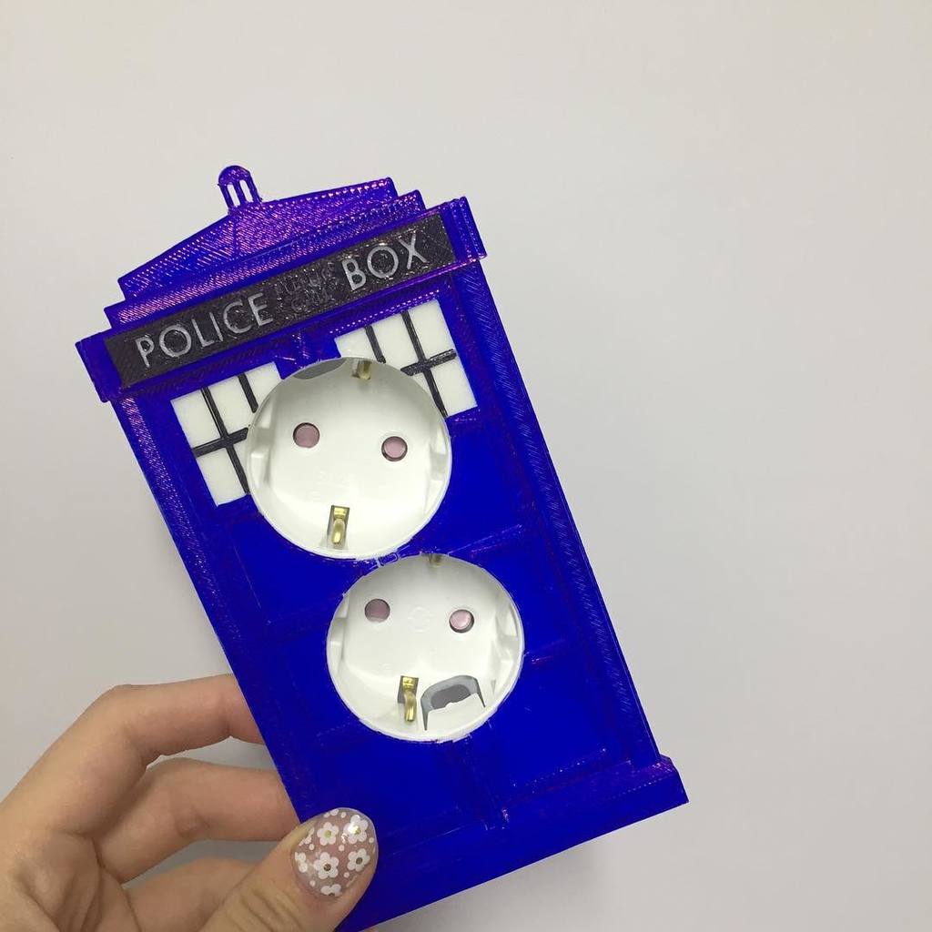 Tardis wall outlet cover