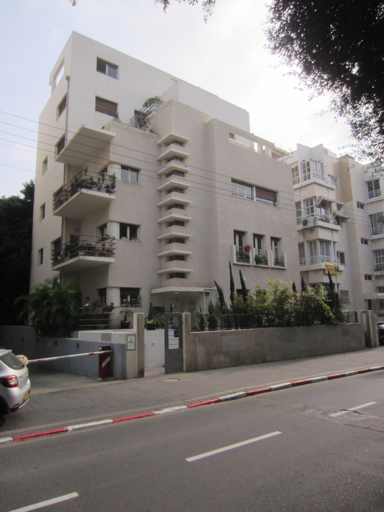 Bauhaus Rothschild Blvd 118, Tel Aviv-Yafo