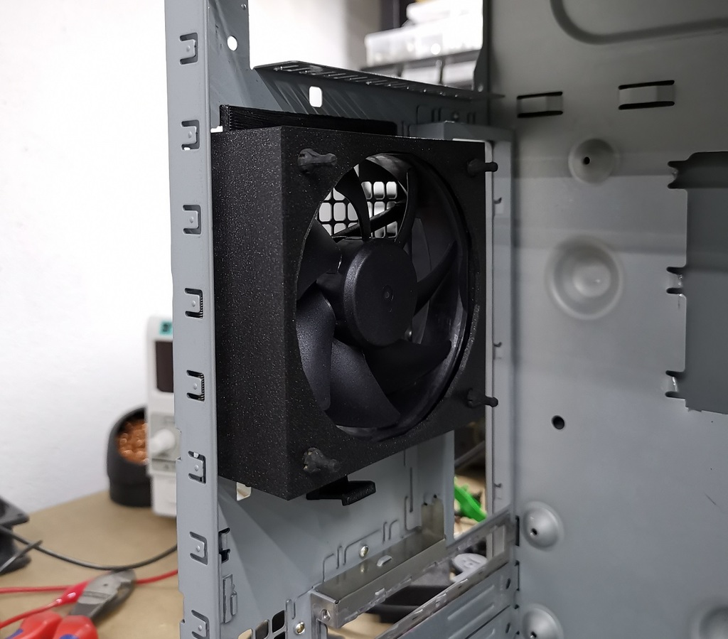 Dell Dimension rear fan mount (4600, 4700++)