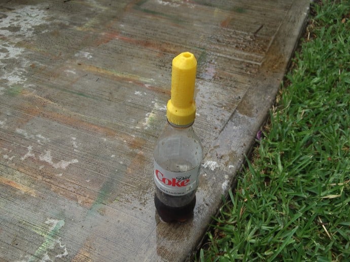 Mentos-Diet Coke Spray Head