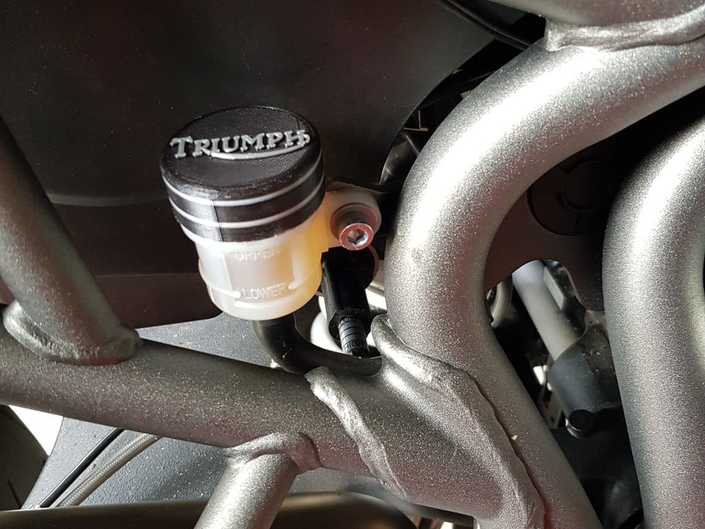 Triumph Tiger 800 brake fluid reservoir cover