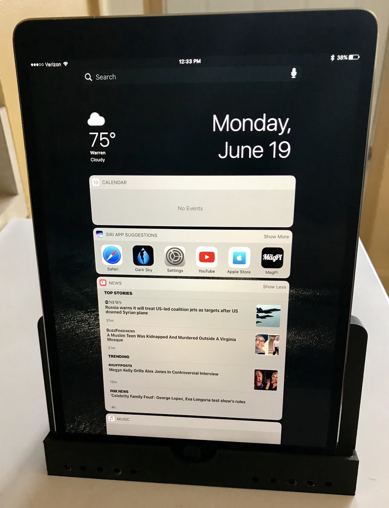 iPad Pro 10.5 vertical stand
