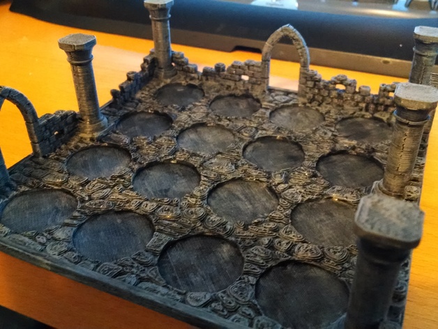 Stackable Dungeon-style Miniature Stand