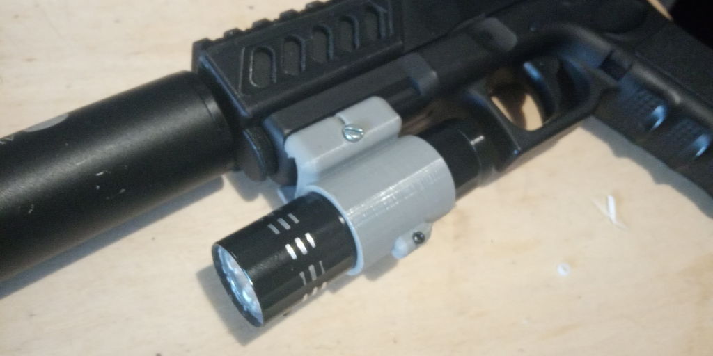 Cyma glock 18c Soporte linterna