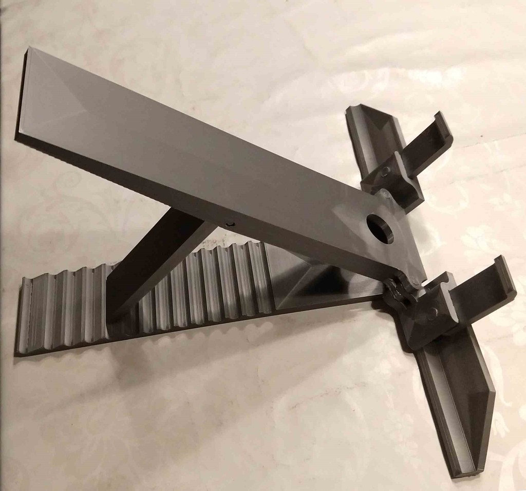 Portable laptop stand