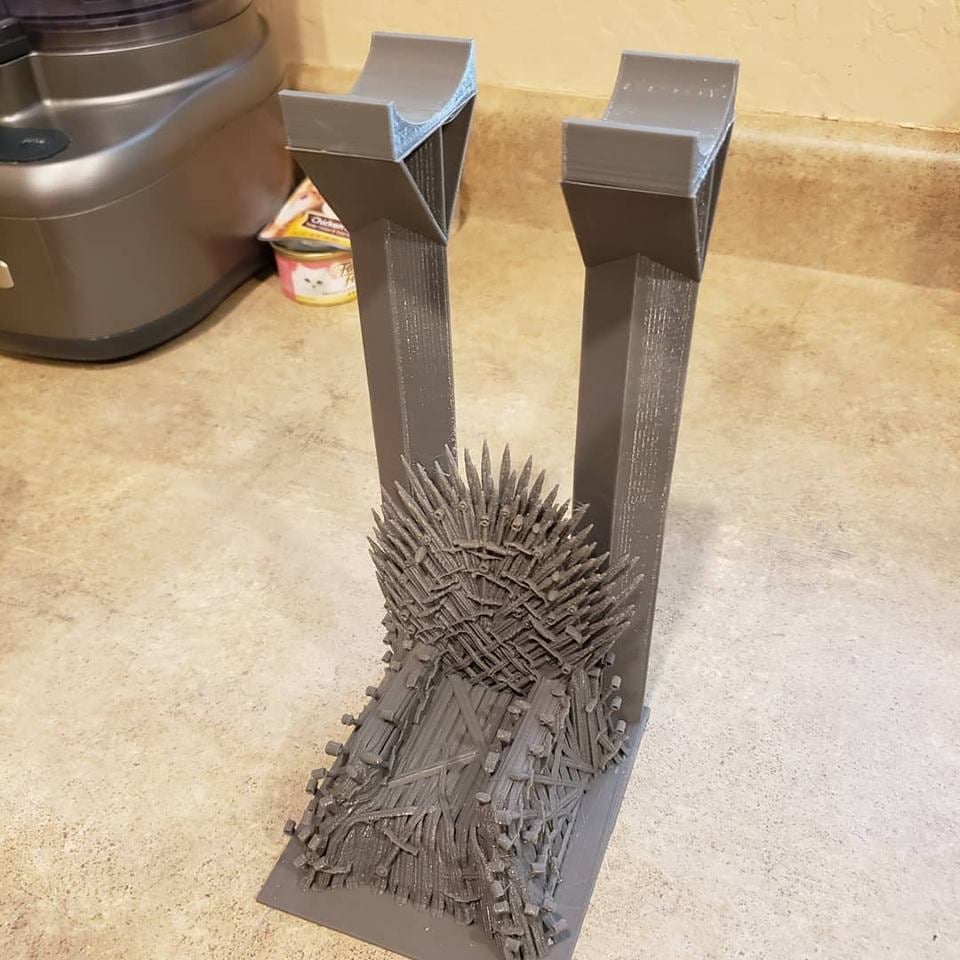 Head Phone stand for the Iron Throne 