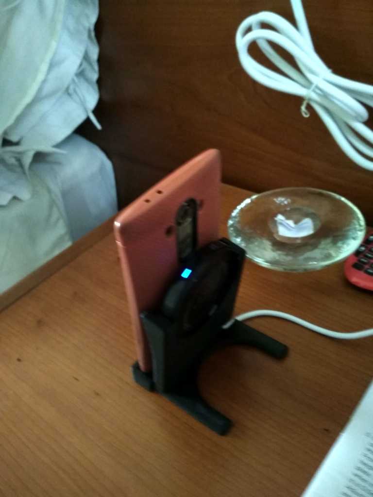 Wireless charging stand LG G4