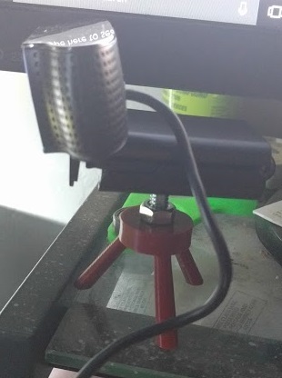 Simple Small Tripod for Webcam