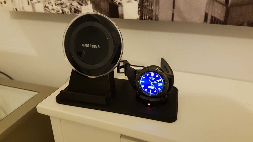 Samsung galaxy and Gear s3 charger stand