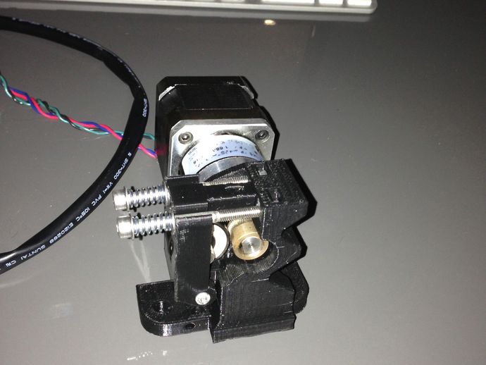 Mendel rotated geared extruder