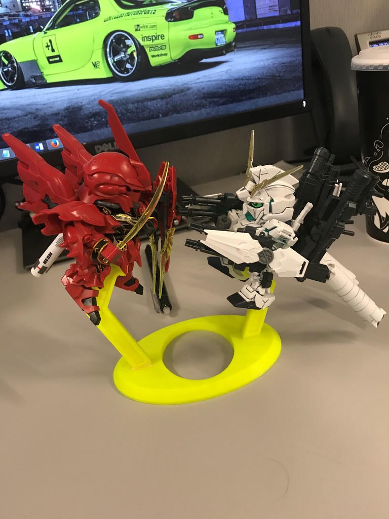 Dual action base for SD figures 