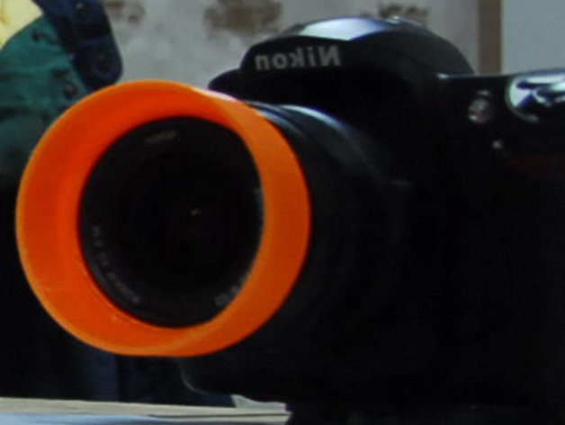 Nikon AF-S Nikkor 18-55 mm lens hood