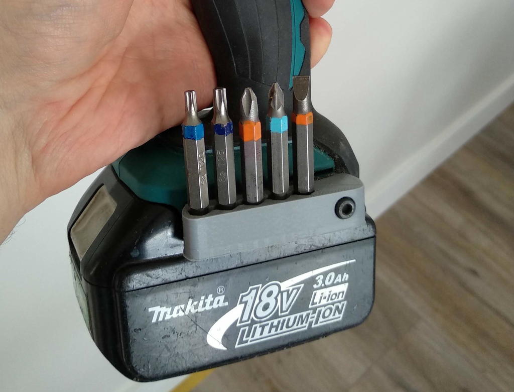 Makita magnetic bit holder