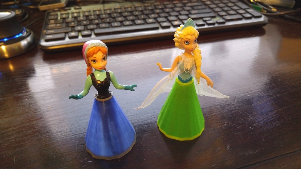 Frozen: Anna and Elsa Clip on Dresses (Ghetto Gliders)