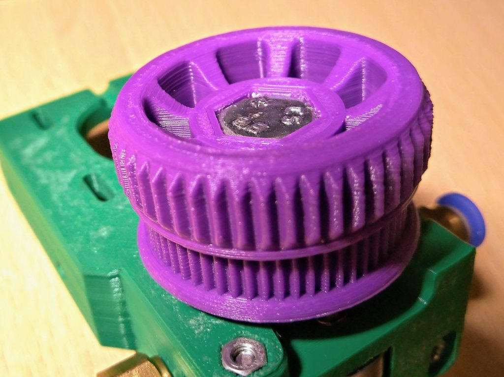 Belted Extruder v4 printed Gear GT2 60 Teeth with Knob
