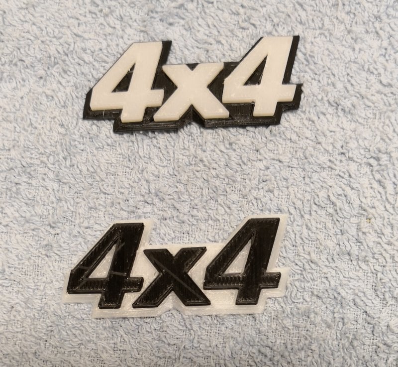4X4 logo