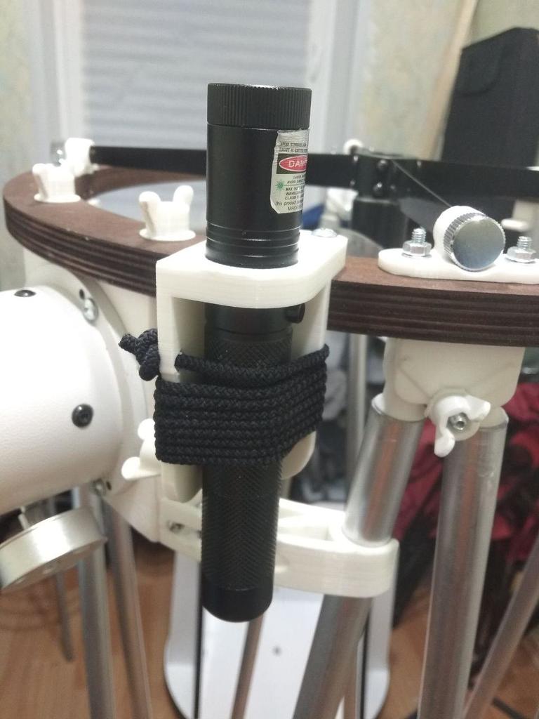 Adjustable laser point holder for telescope