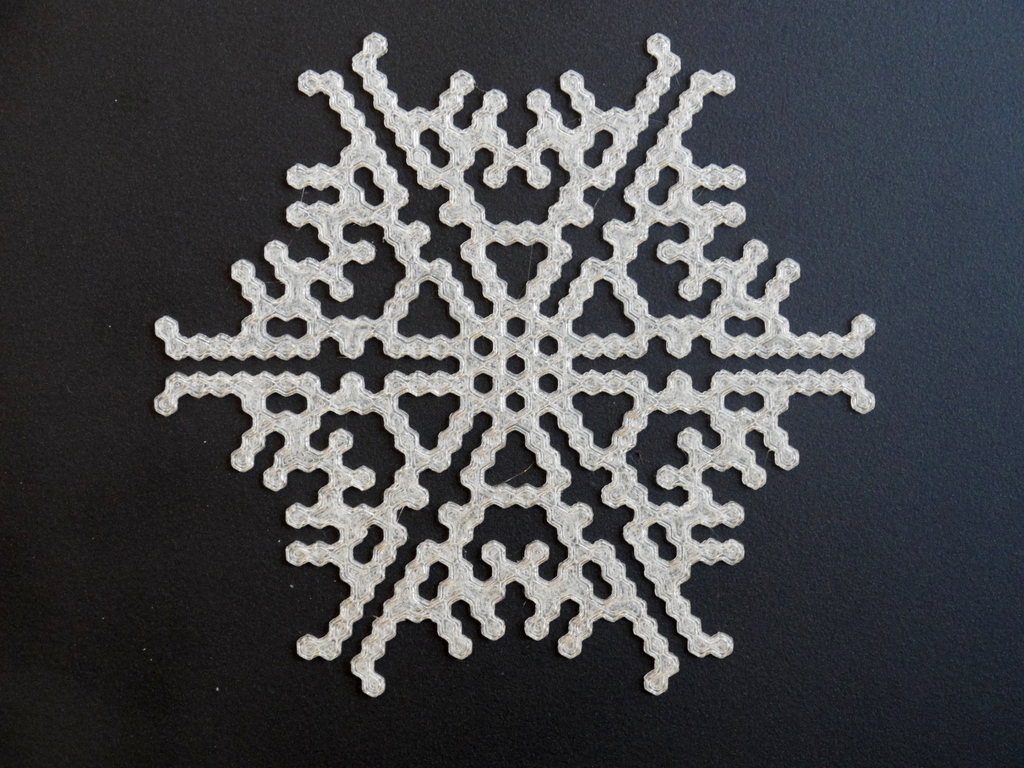 Cellular automaton BlocksCAD snowflake generator