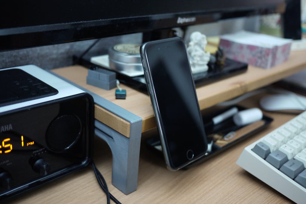 Magnetic iphone cradle for monitor stand (Using IKEA shelf)