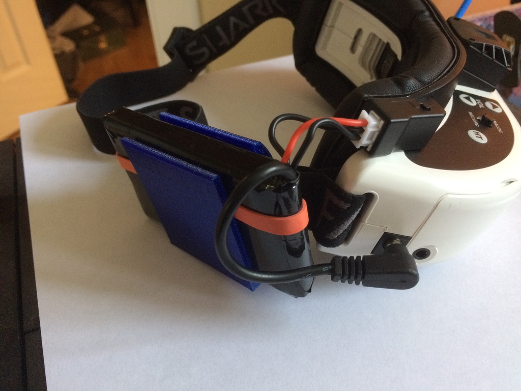 Goggles (fatshark) 3000 mah battery clip